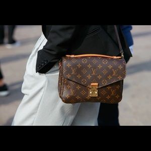 Meet your Posher, Sam